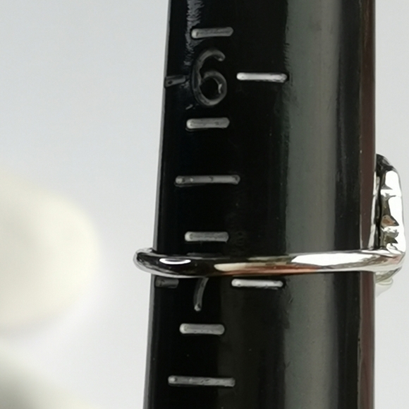 Sky Blue Topaz Ring in Sterling Silver with Lotus Flower tiara size 7 🆕 - Picture 6 of 7